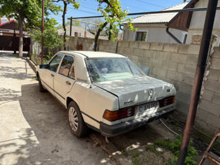 Mercedes 190 фото 6