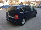 Volkswagen Touran foto 5