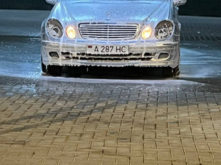 Mercedes E-Class foto 3