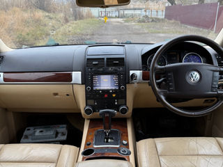 Volkswagen Touareg foto 8