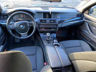 BMW 5 Series foto 8