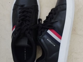 Tommy Hilfiger foto 1