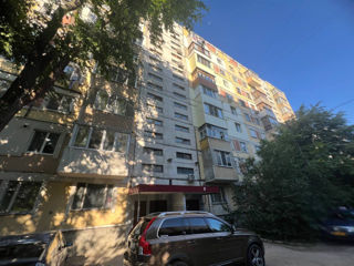 2-х комнатная квартира, 60 м², Чокана, Кишинёв