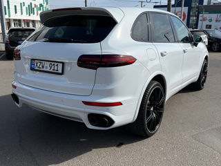 Porsche Cayenne foto 8