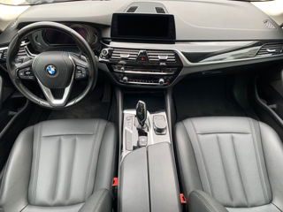 BMW 5 Series foto 8