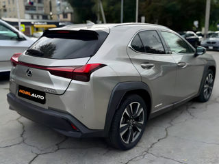 Lexus UX foto 4