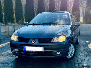 Renault Clio Symbol foto 3