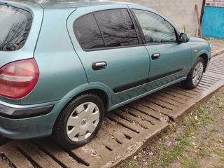 Nissan Almera foto 5