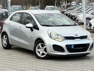 KIA Rio foto 1