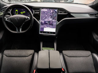 Tesla Model S foto 7