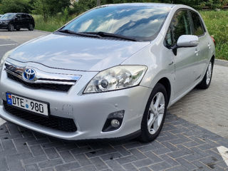 Toyota Auris фото 2