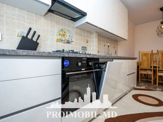 Apartament cu 3 camere, 108 m², Buiucani, Chișinău foto 2