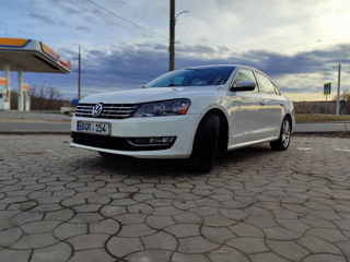 Volkswagen Passat foto 1