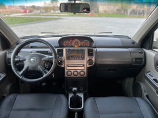 Nissan X-Trail foto 17