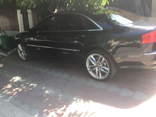 Audi A8 foto 3