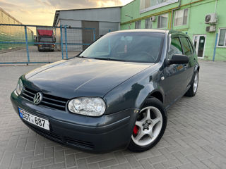 Volkswagen Golf foto 1