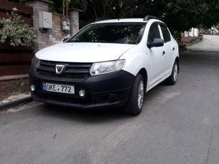 Dacia Logan foto 1