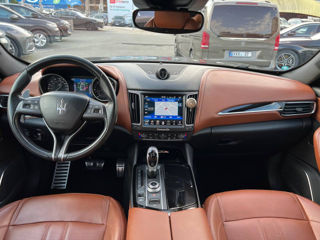 Maserati Levante foto 9