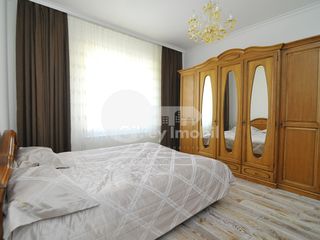 Chirie casă , 5 camere, 300 mp, reparat și mobilat, Buiucani 2000 € foto 12