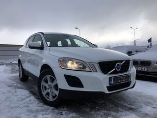 Volvo XC60 foto 2