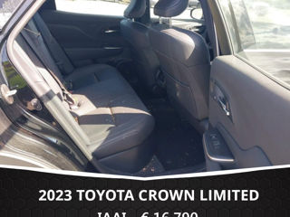 Toyota Crown foto 7