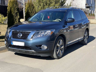 Nissan Pathfinder foto 2