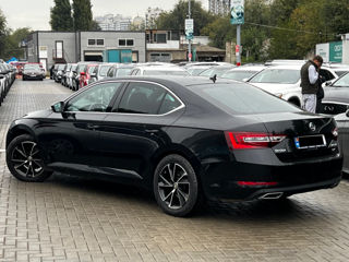 Skoda Superb foto 5