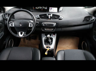 Renault Grand Scenic foto 2