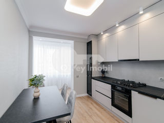 Apartament cu 3 camere, 84 m², Ciocana, Chișinău foto 8