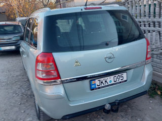 Opel Zafira foto 4