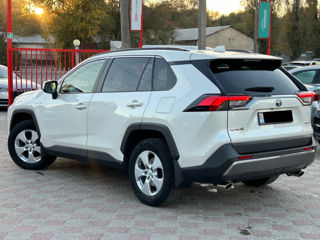 Toyota Rav 4 foto 3