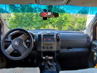 Nissan Pathfinder foto 1