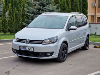 Volkswagen Touran foto 3