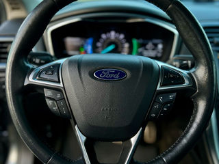 Ford Fusion foto 4