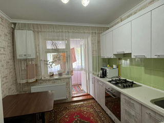Apartament cu 3 camere, 72 m², BAM, Bălți