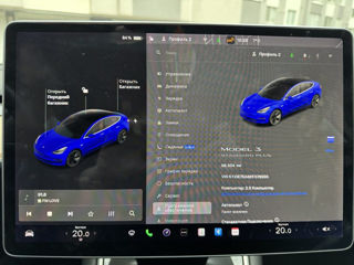 Tesla Model 3 foto 9