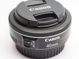 Canon Lens EF 40mm 1:2.8 STM foto 1