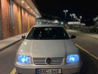 Volkswagen Bora foto 2