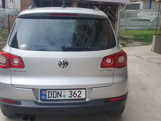 Volkswagen Tiguan foto 7