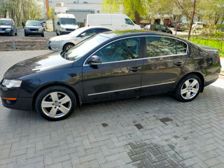 Volkswagen Passat foto 3