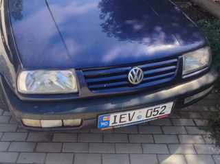 Volkswagen Vento foto 6