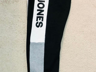 Pantaloni sport - Jack & Jones Original, Marimea M !
