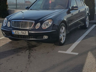 Mercedes E-Class foto 3