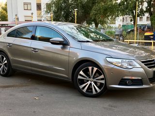 Volkswagen Passat CC foto 4