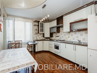 Apartament cu 2 camere, 88 m², Buiucani, Chișinău