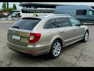 Skoda Superb foto 4