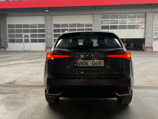 Lexus NX Series foto 8