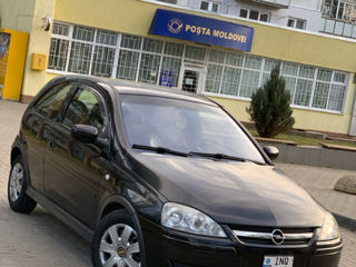 Opel Corsa foto 2