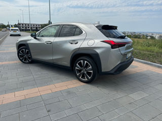 Lexus UX foto 5