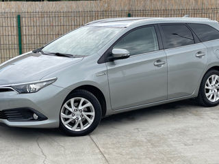 Toyota Auris foto 3